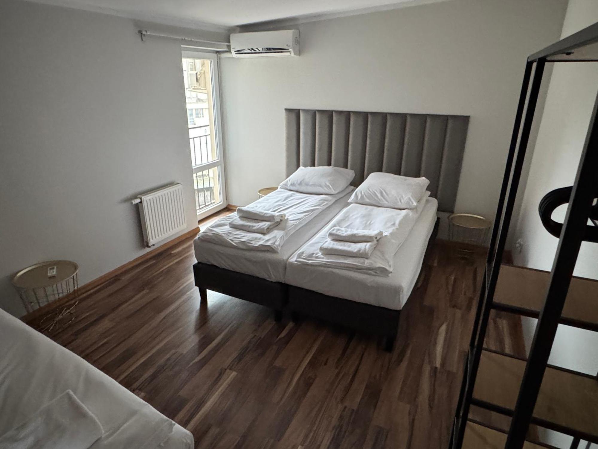 Corner House Residence Краков Экстерьер фото